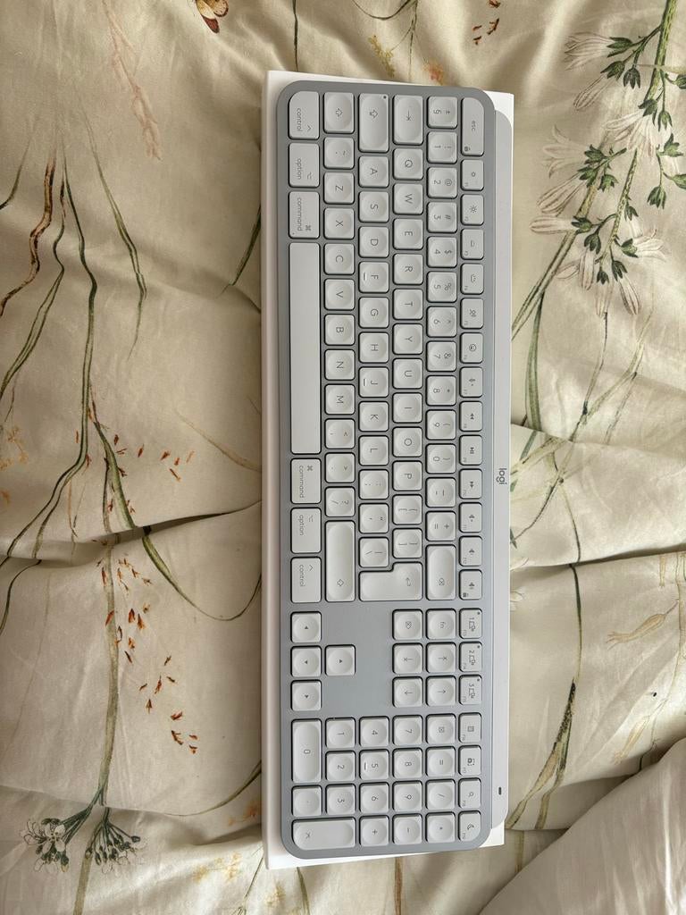 Logitech MX Keys S toetsenbord voor Mac, Computers en Software, Toetsenborden, Ophalen, Multimediatoetsen, Zo goed als nieuw, Draadloos