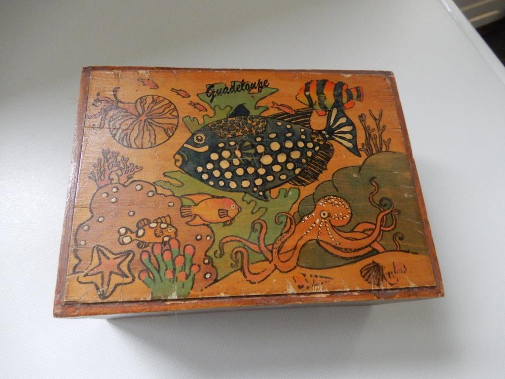 sierradendoosje van hout, handgeschilderd. Guadeloupe, Ophalen of Verzenden