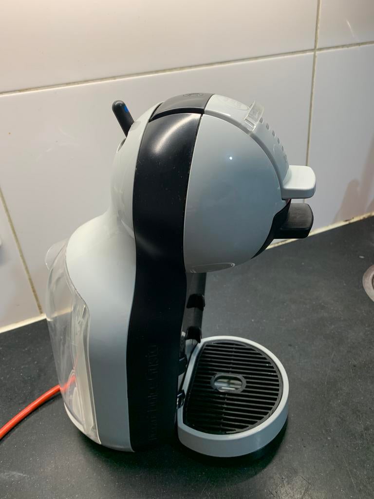 Nescafe Dolce Gusto Krups Mini me Koffiezet apparaat, Koffiemachine, Ophalen of Verzenden, Zo goed als nieuw, 2 tot 4 kopjes
