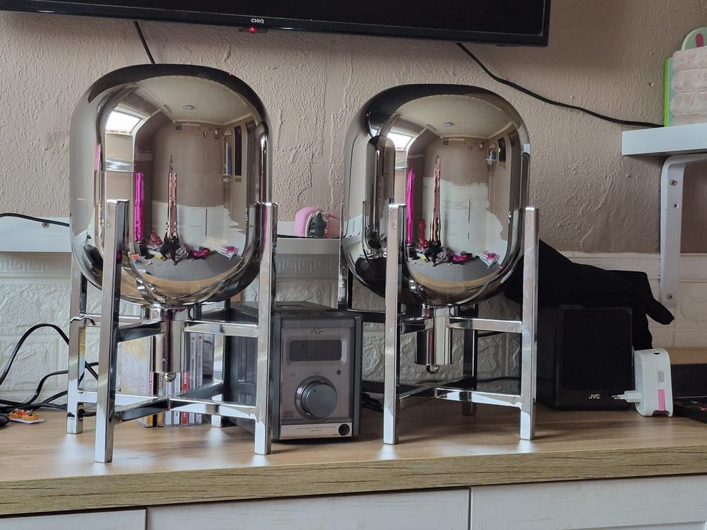 Twee zilverkleurige lampen, Overige typen, Zilver, Ophalen of Verzenden, Zo goed als nieuw