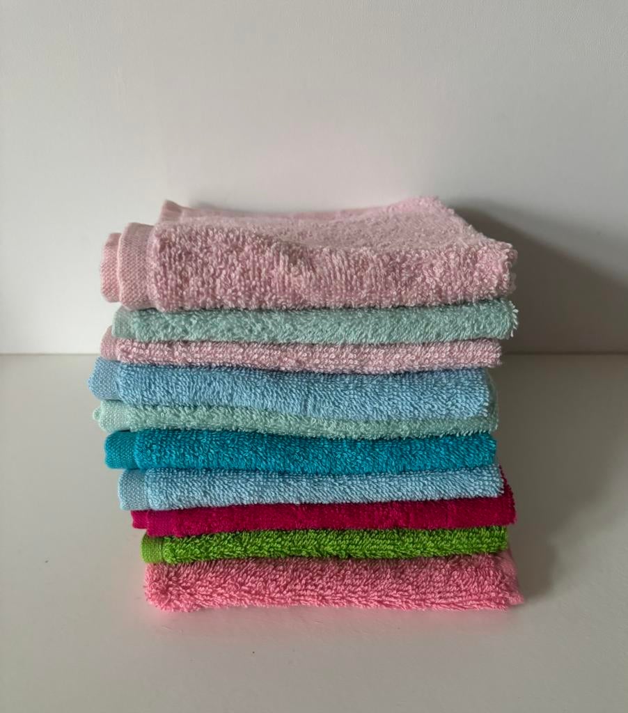 10 nieuwe spuugdoekjes van Funnies, Ophalen of Verzenden, Nieuw, Jongetje of Meisje