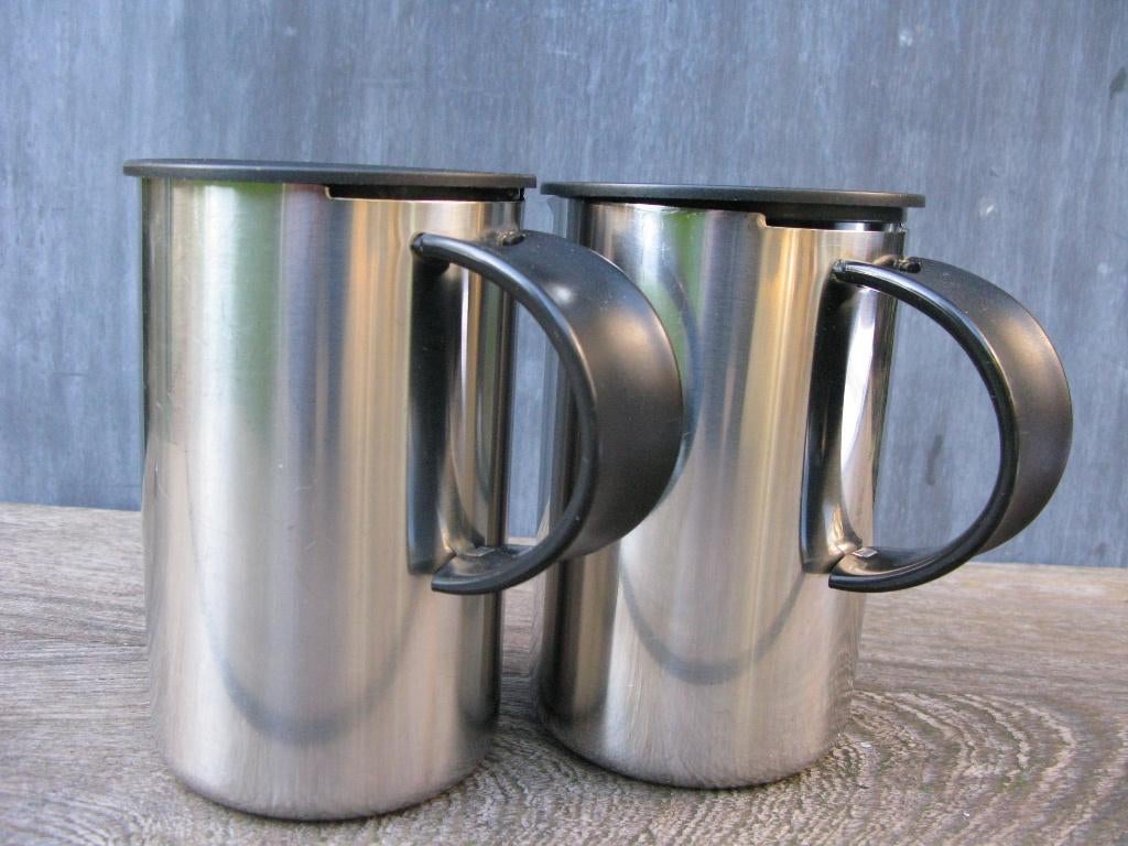 2X STELTON RVS WATERKAN/KUNSTSTOF DEKSEL VINTAGE, Huis en Inrichting, Keuken | Keukenbenodigdheden, Gebruikt, Ophalen of Verzenden
