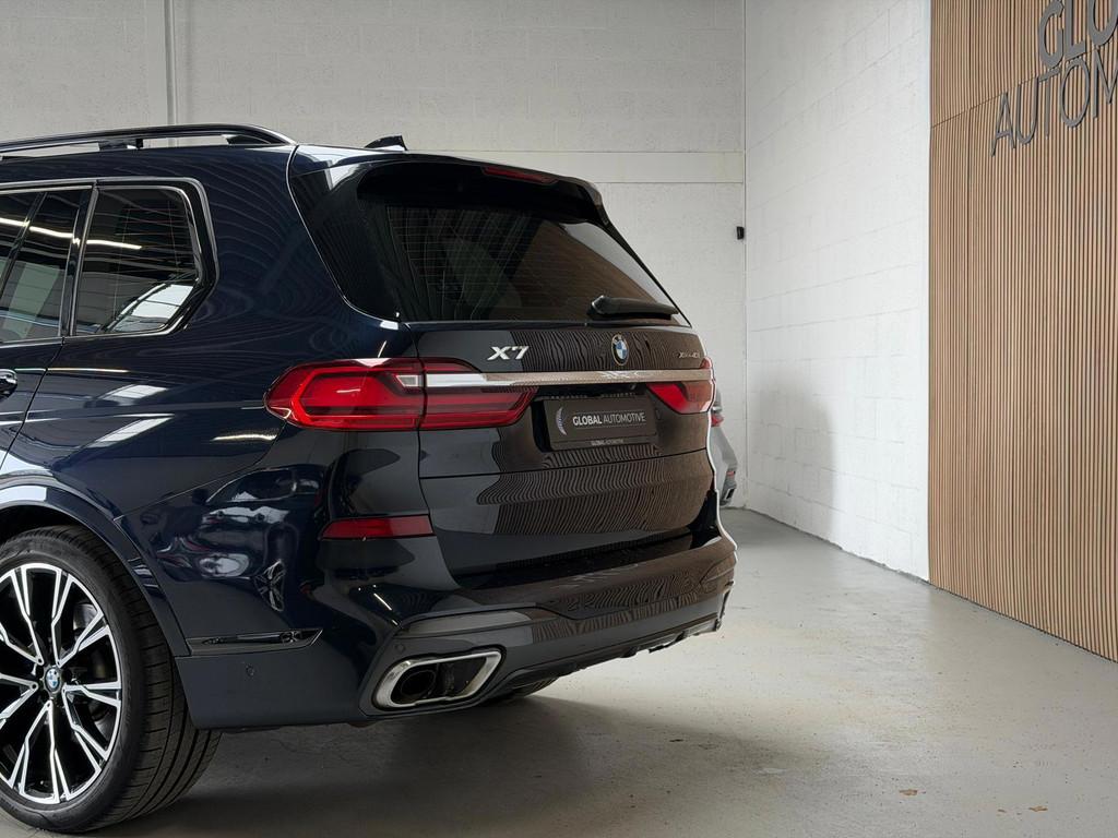 BMW X7 XDrive40i High Executive - M SPORT - SKYLOUNGE - LASE, Automaat, Gebruikt, Zwart, 7 stoelen