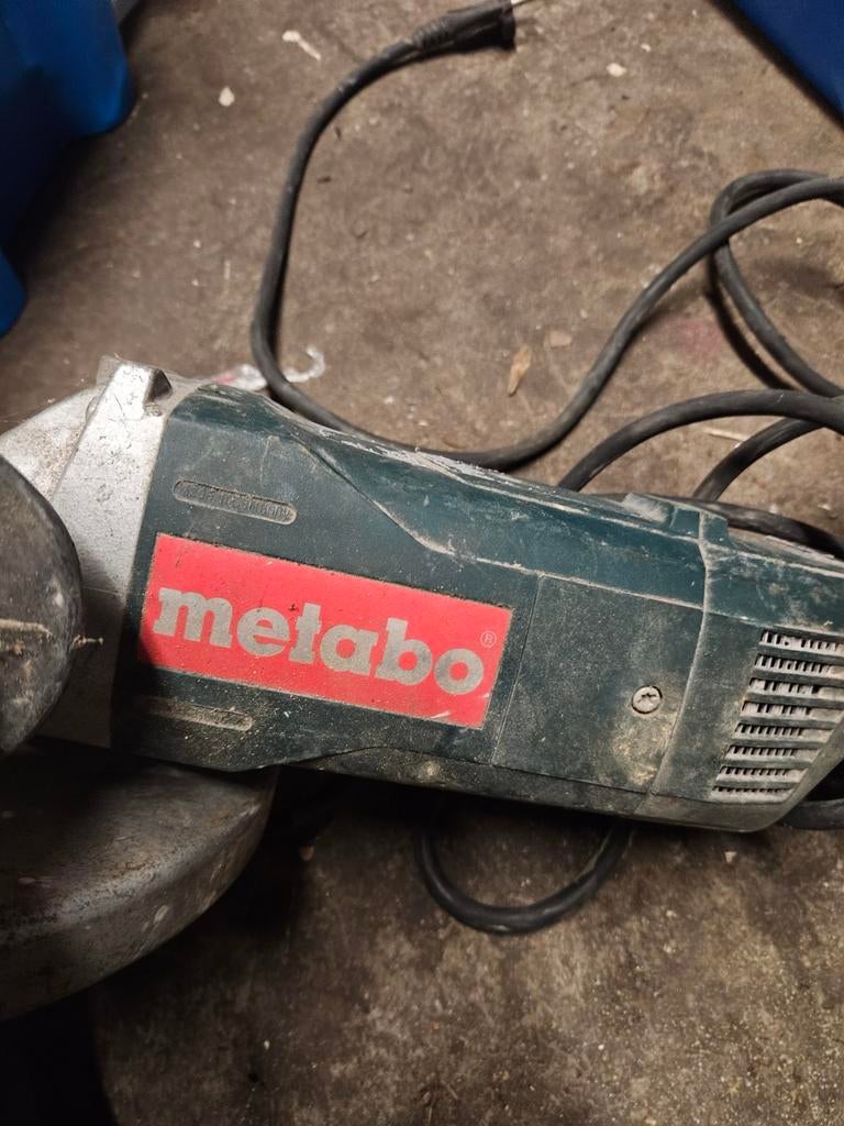 Metabo haakse slijper WX 23-230, Ophalen