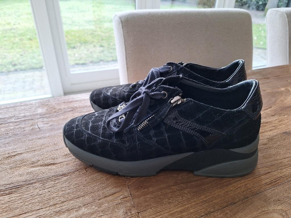 Dames schoenen maat 39, Zwart, Ophalen of Verzenden, Sneakers of Gympen, Zo goed als nieuw