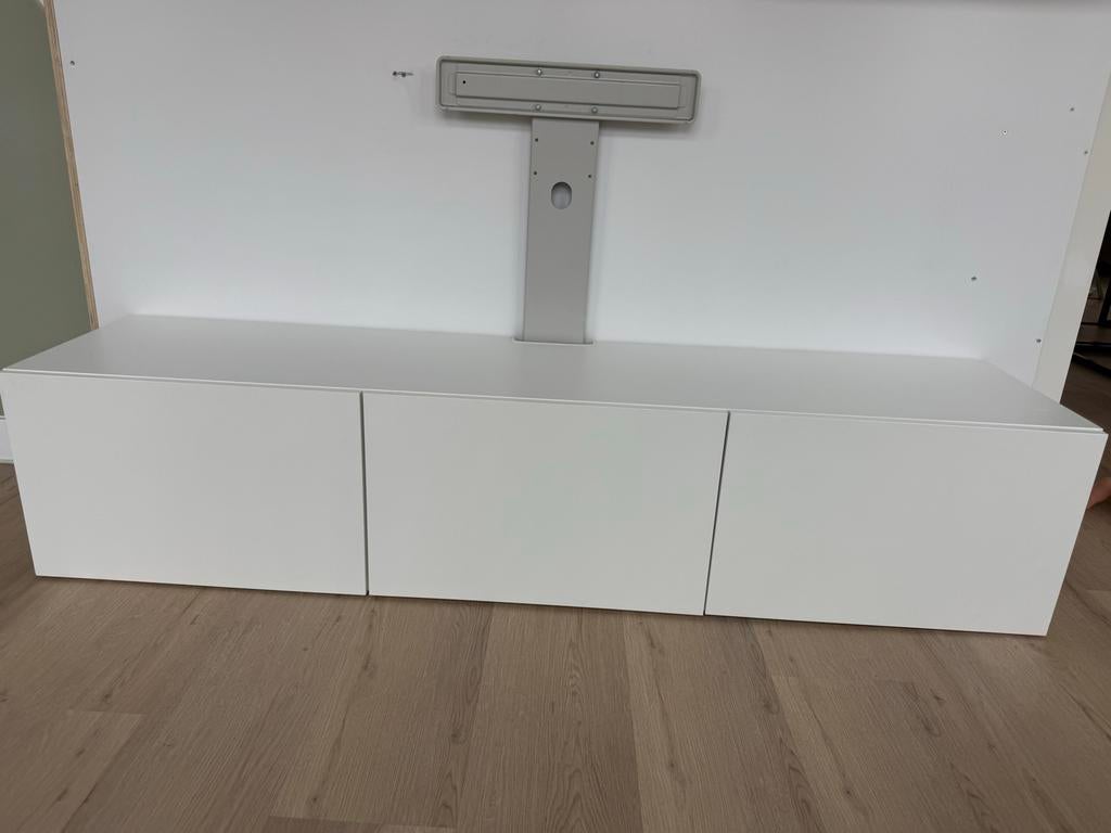 IKEA Besta TV meubel met tv-bevestiging en kabelmanagement, Ophalen, 150 tot 200 cm, Zo goed als nieuw, Minder dan 100 cm