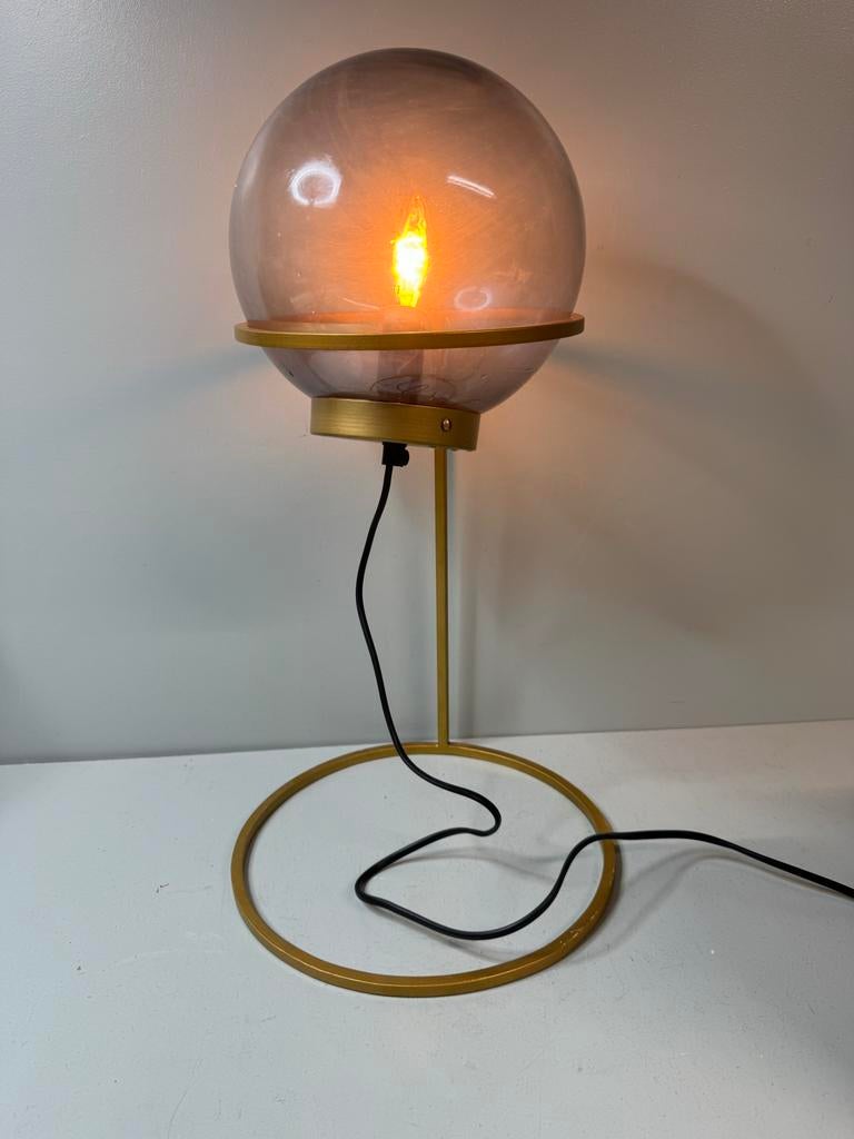 tafellamp van Sissy-Boy, gouden standaard en glazen bol, ?, Zo goed als nieuw, ?, ?