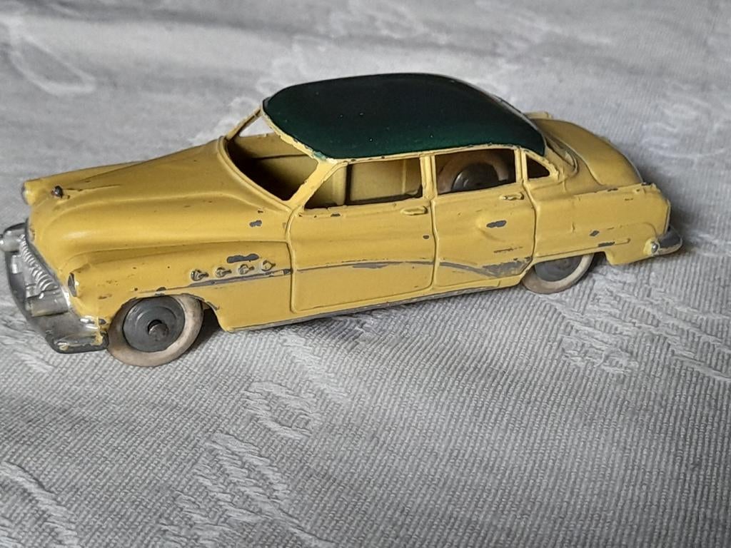 Dinky Toys Buick Roadmaster, Ophalen of Verzenden, Gebruikt, Auto, Overige merken