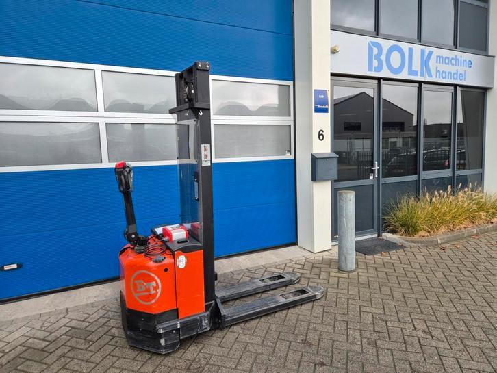 BT Stapelaar, Hoogheffer, Palletwagen 3,3M hoog zeer netjes!, Gebruikt, 100 liter of meer, Zweden, Ophalen of Verzenden