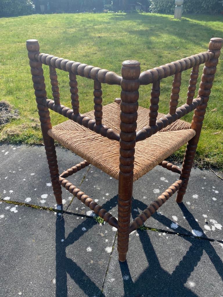 Driehoek stoeltje., Ophalen