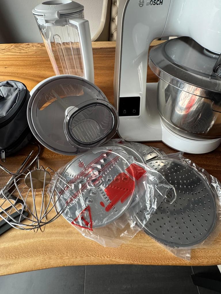 Bosch MUM5XW20 CreationLine Premium keukenmachine Champagne, 4 liter of meer, Ophalen of Verzenden, Zo goed als nieuw, 3 snelheden of meer