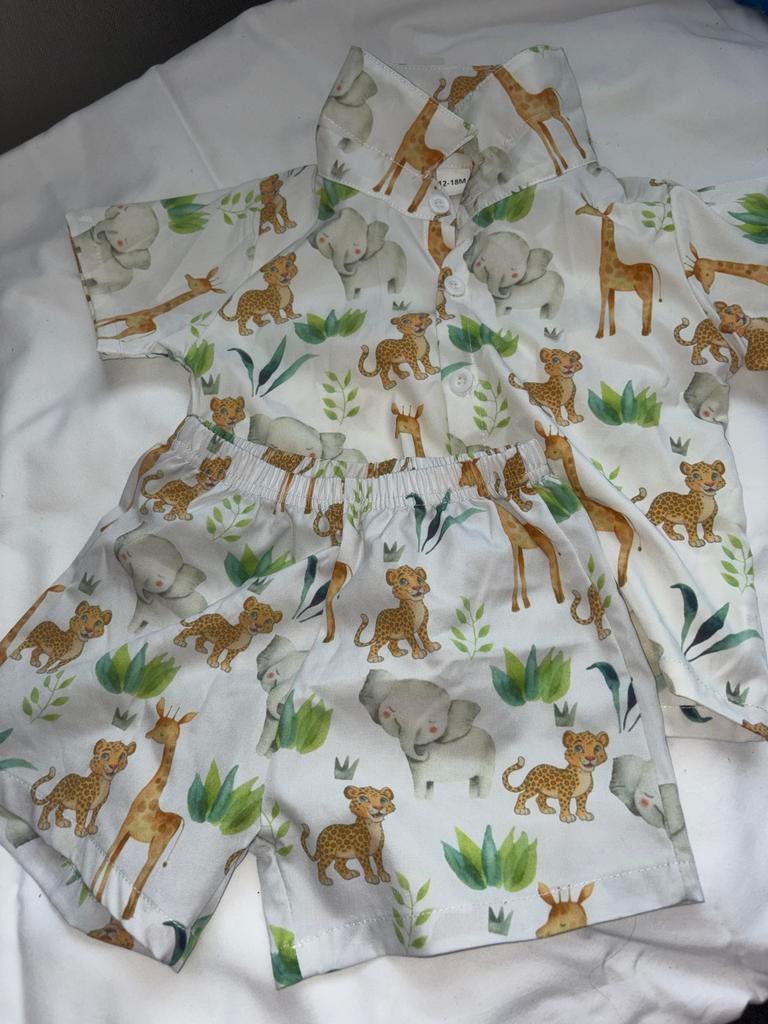 Leuke Zomerse Set: Blouse en Korte Broek met Dierenprint, Ophalen of Verzenden, Zo goed als nieuw, Jongen