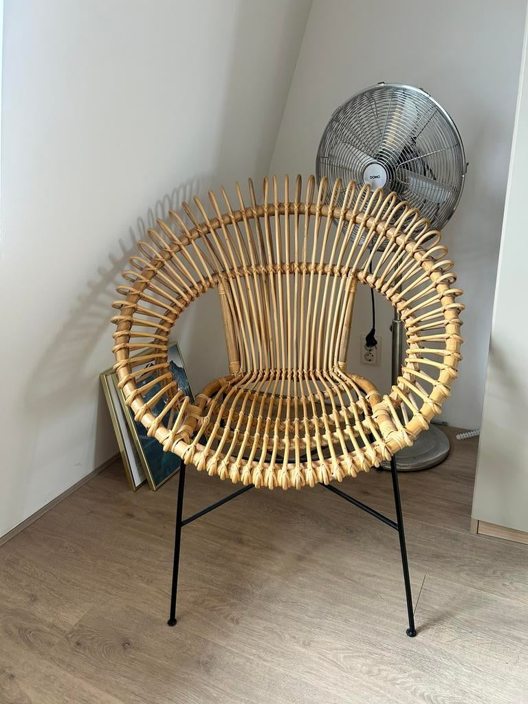 Prachtige grote rotanstoel zgan, Ophalen, Zo goed als nieuw, Eén