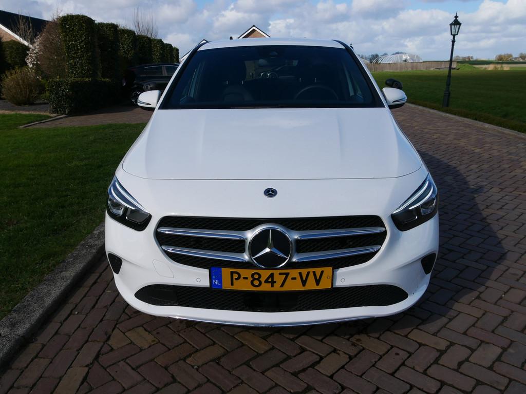 Mercedes-Benz B-klasse 200d AUT AC CAMERA * EX POLICE MARGE, Start-stop-systeem, Stof, Gebruikt, 4 cilinders