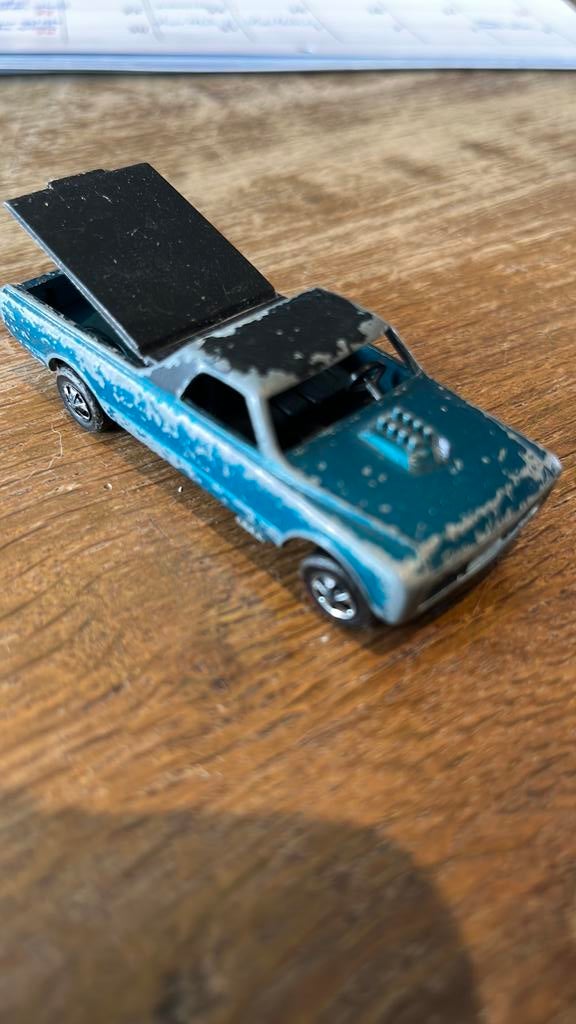 Hotwheels 1967 redline custom Fleetside in bespeelde staat, Ophalen of Verzenden, Zo goed als nieuw, Auto, Overige merken
