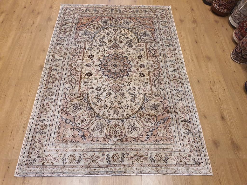 Vintage handgeknoopt oosters tapijt zijde 185x125, Info@SlatsAntiek.nl, 100 tot 150 cm, Perzisch, Ophalen of Verzenden