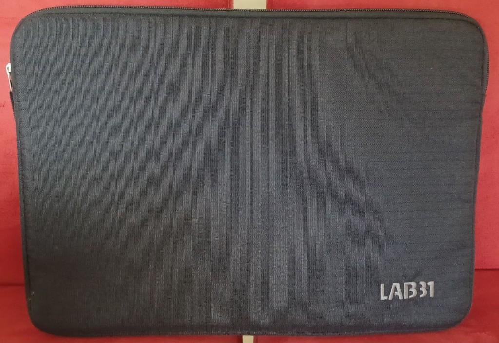 Laptophoes, Computers en Software, Laptophoezen, Ophalen of Verzenden, 16 inch, Nieuw, LAB31