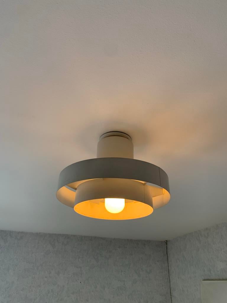 Vintage plafondlamp, Ophalen