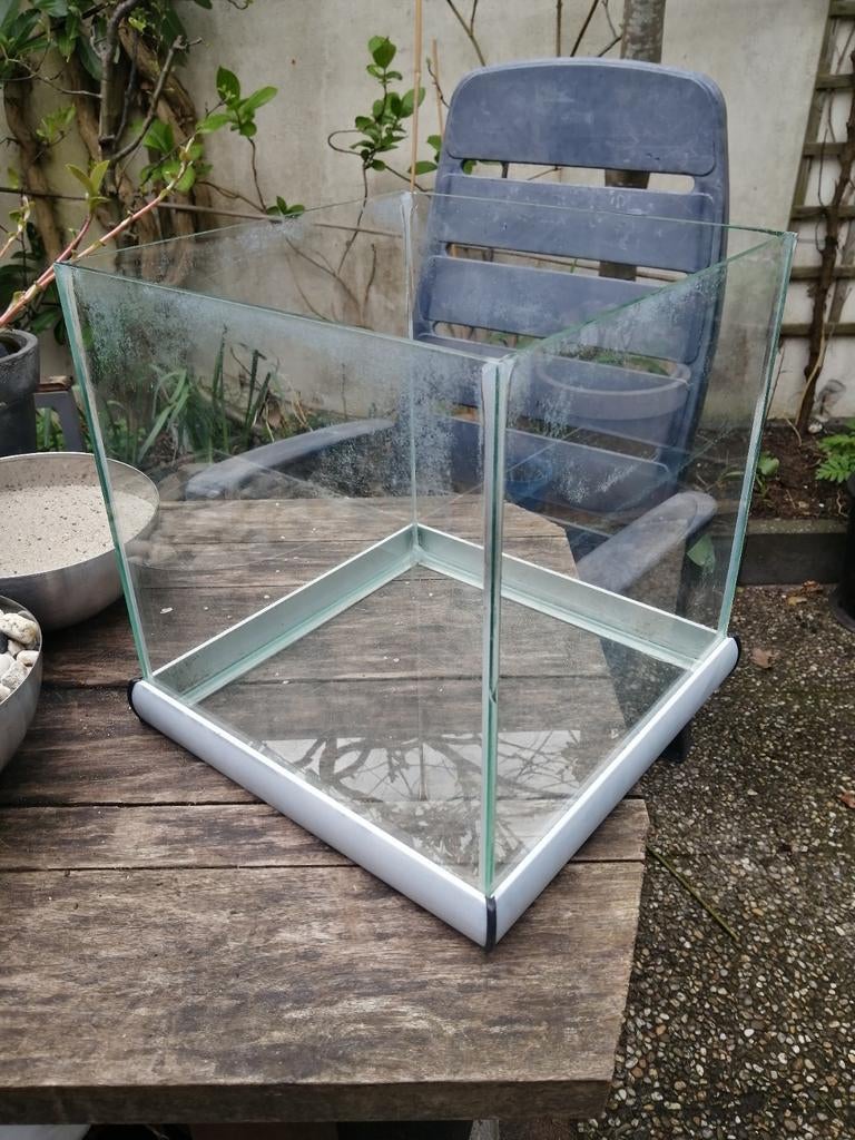 Compact terrarium, Ophalen