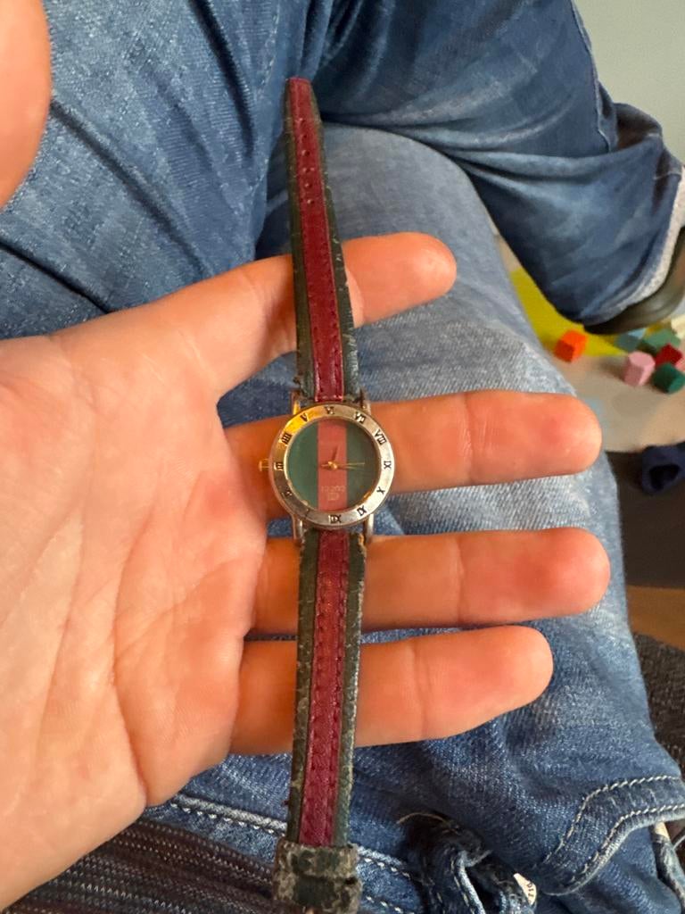 Vintage Gucci Horloge 25mm - Klassiek Design, Overige merken, Overige materialen, Polshorloge, Ophalen of Verzenden