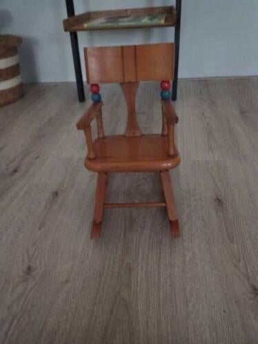 Oude poppen schommelstoel, Ophalen of Verzenden, Gebruikt, Pop