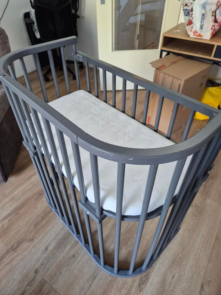 Grijs wiegje met matras van Babybay, Kinderen en Baby's, Babywiegjes en Ledikanten, Ophalen, Wieg
