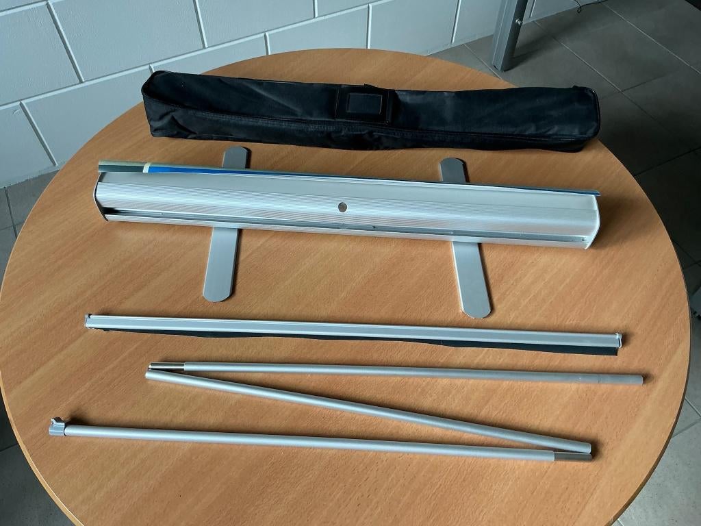 3 sets Postersnaps en 1 st. Roll-Up banner (1x gebruikt), Met lijst, Ophalen of Verzenden, Zo goed als nieuw, A1 t/m A3