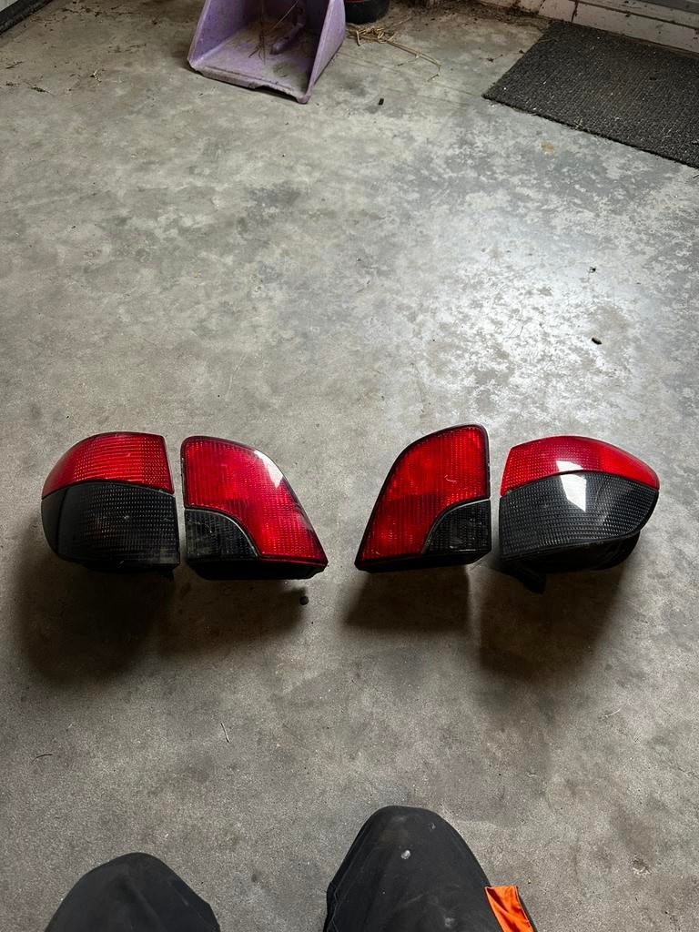 Peugeot 406 smoked achterlichten hella, Ophalen of Verzenden