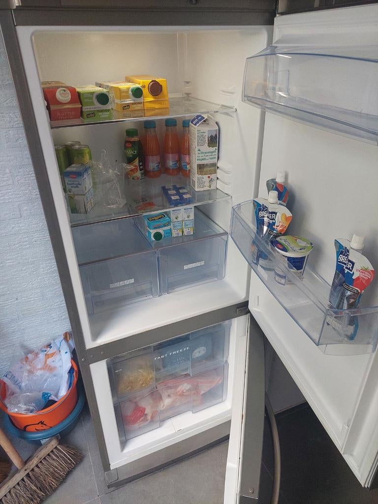 Severin Koelkast met vriesvak - RVS look, 150 tot 200 liter, Gebruikt, Met aparte vriezer, Ophalen of Verzenden