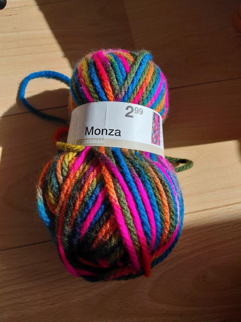 Bol wol vrolijke kleuren Zeeman, Ophalen of Verzenden