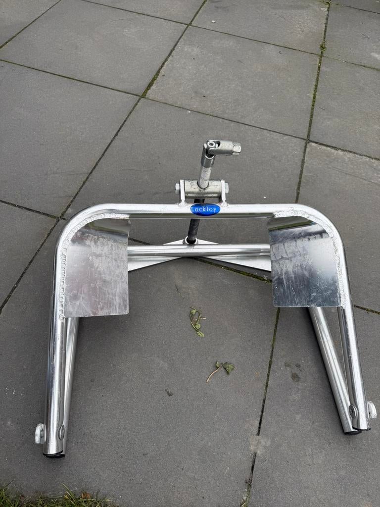 Lockloy leveller, Ophalen, Gebruikt