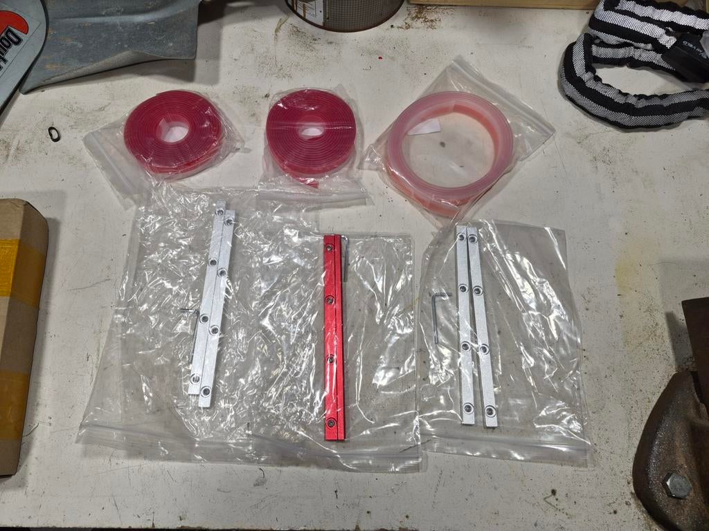 Geleiderail klemmen en anti-splinter tape, ook winkelhaken, Ophalen of Verzenden, Nieuw