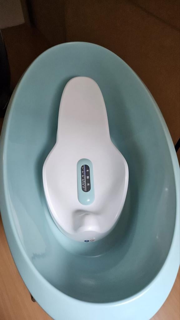 Bébé-jou Tummy Tub met standaard en badzitje, Ophalen, Tummy Tub, Zo goed als nieuw, Bébé-jou