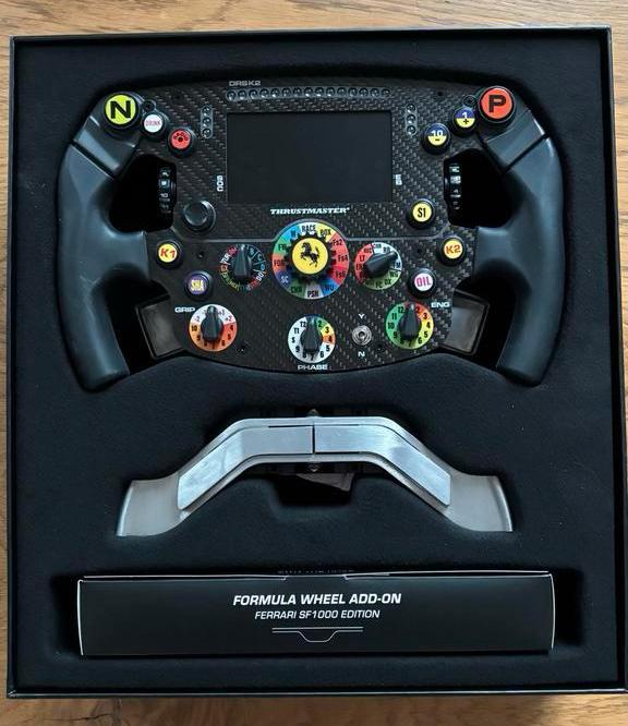 Thrustmaster Ferrari SF1000 stuur addon, 1 speler, Racen en Vliegen, Eén computer, Ophalen of Verzenden