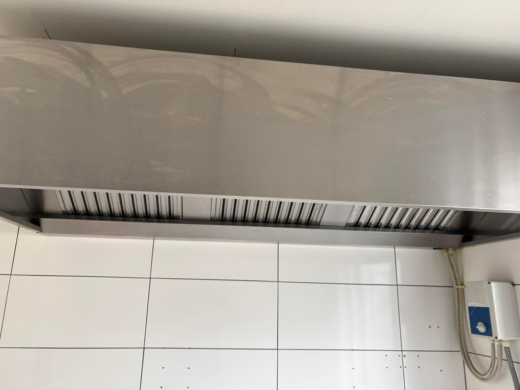 Horeca afzuigkap met koolstoffilter en gasklep, Ophalen, Gebruikt