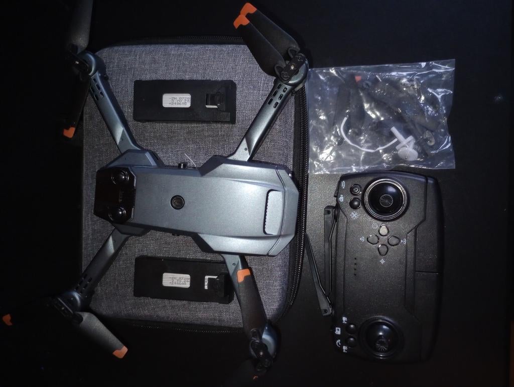 Compacte opvouwbare drone met camera en extra accu's, Cameradrone, 100 tot 1000 meter, Overige merken, Zo goed als nieuw