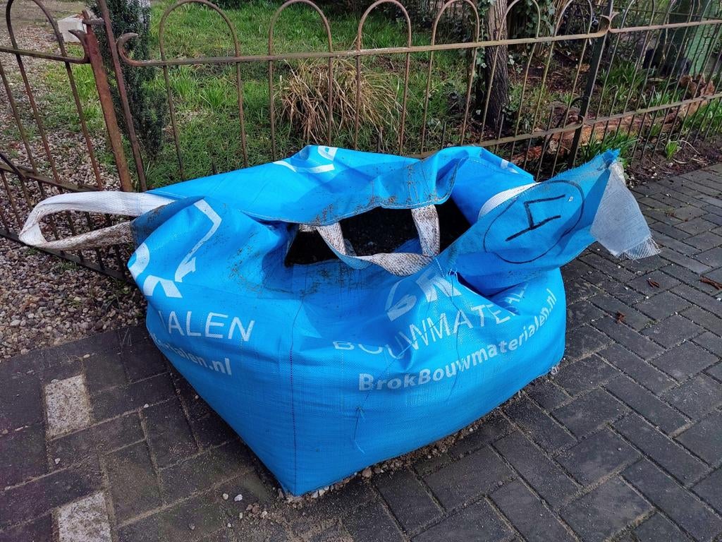 Restant gemengd zand en grind voor beton, Auto diversen, Ophalen