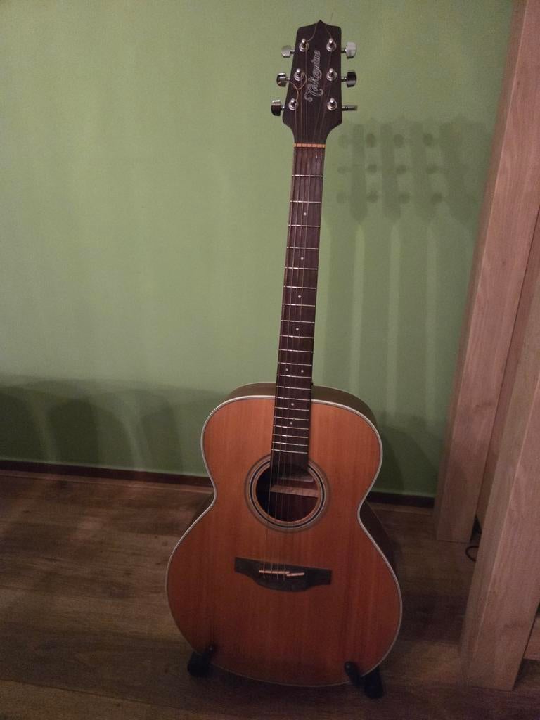 Takamine akoestisch gitaar, Ophalen