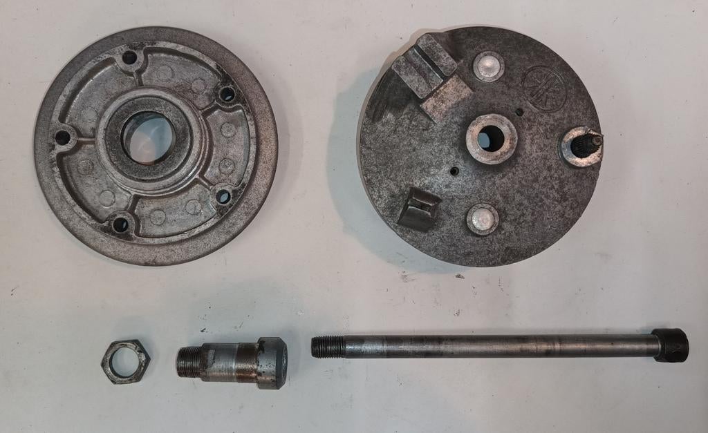 Kreidler remankerplaat, tw drager, achteras, holle as + moer, Ophalen of Verzenden, Gebruikt