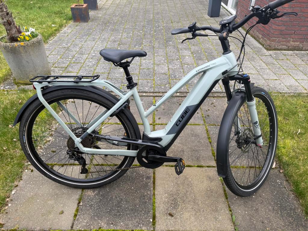 Cube Kathmandu Hybrid Pro 625, Fietsen en Brommers, Elektrische fietsen, Ophalen, Gebruikt, 47 tot 51 cm, Cube