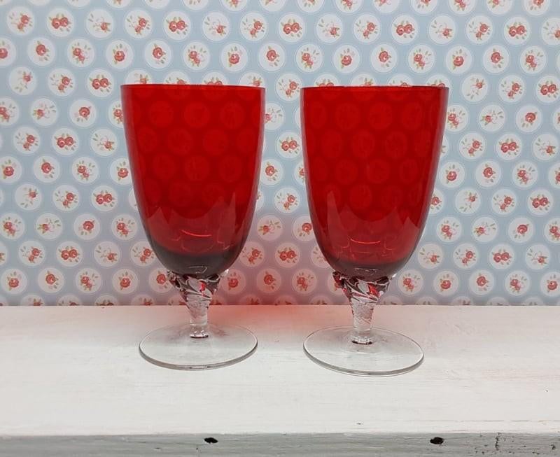 2 vintage handgemaakte Ruby Red wijnglazen, ., Overige typen, Ophalen of Verzenden, .