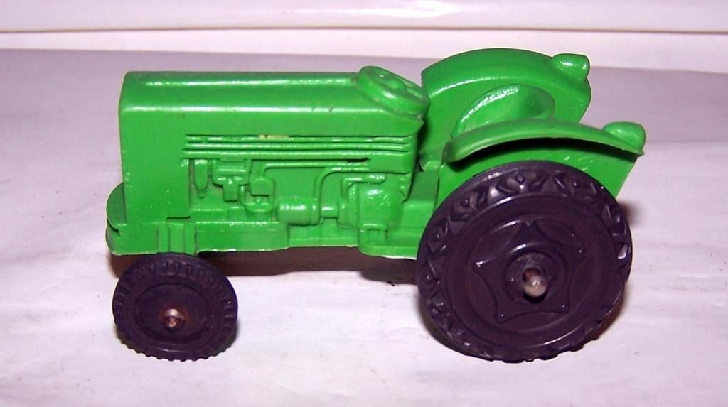 Mooi groen vinylplastic tractormodel. Nwst., Ophalen of Verzenden, Nieuw, Tractor of Landbouw, Overige merken