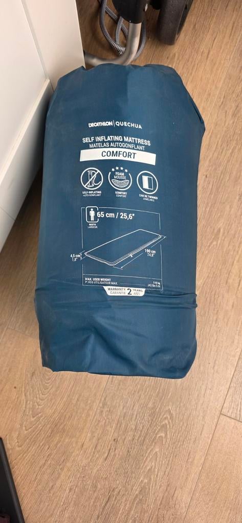 Decathlon Quechua zelfopblaasbaar matras, Caravans en Kamperen, Luchtbedden, Zo goed als nieuw, Ophalen of Verzenden