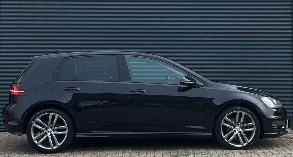 Volkswagen Golf 1.4 TSI 140PK R-Line DSG, Auto's, Volkswagen, Gebruikt, 4 cilinders, Leder en Stof, Zwart