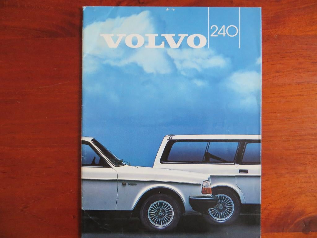 Volvo 240 (517-84/2) (1984), Boeken, Ophalen of Verzenden, Zo goed als nieuw, Volvo