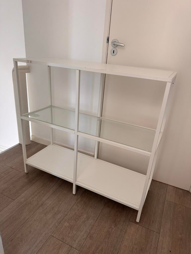 VITTSJÖ Ikea vitrine kast, Ophalen, 50 tot 100 cm, Zo goed als nieuw, 150 tot 200 cm