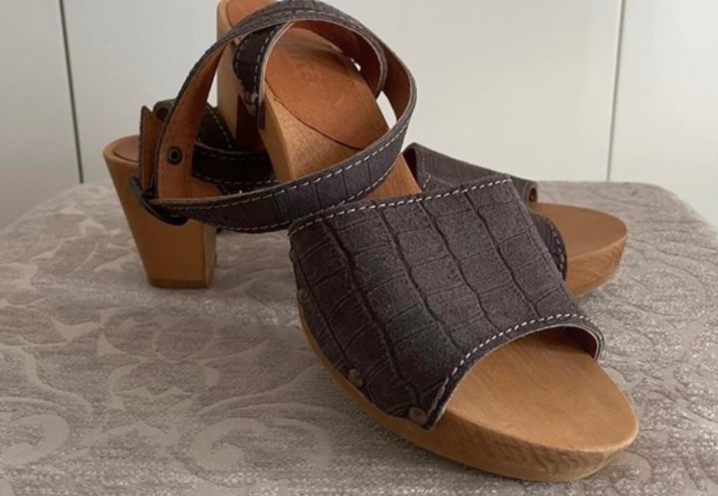 Sanita echt leren grijs blauwe clogs klompen maat 37, Kleding | Dames, Schoenen, Nieuw, Sanita, Grijs, Sandalen of Muiltjes