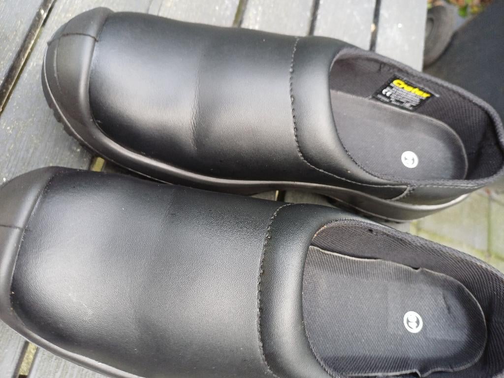 paar nieuwe klompen maat 46 stalen neus, Kleding | Heren, Schoenen, Ophalen, Klompen, Zwart, Nieuw