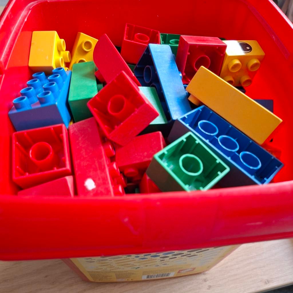 Lego Duplo emmer met veel dieren en blokken, Gebruikt, Lego, Ophalen of Verzenden, Inclusief accessoires