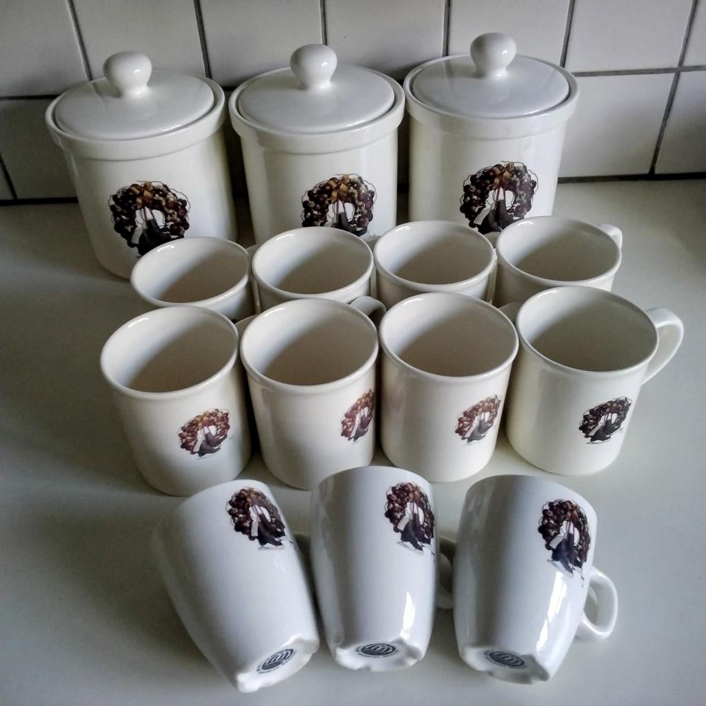 Francien's mokken + potten : schaatsen+ kransen, Ophalen of Verzenden, Aardewerk, Overige stijlen, Kop(pen) en/of Schotel(s)